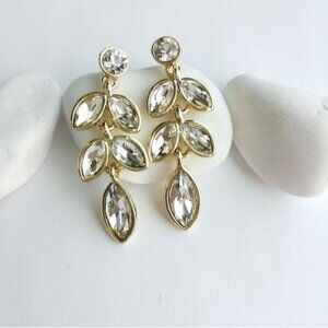 Crystal chandelier earrings in gold tone 🆕